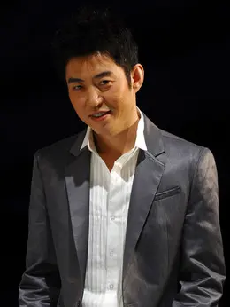 超人强、波比（徐经纬饰演）